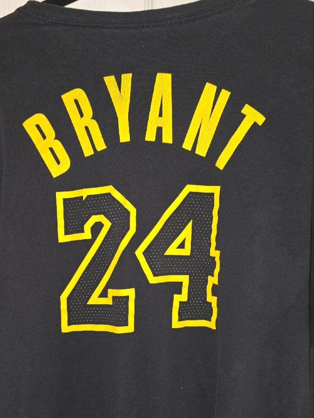 Nike Black & Yellow‎ Lakers #8 T-Shirt